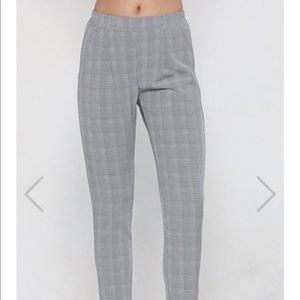 50% off through Friday! Check mate cropped pants